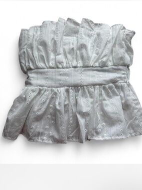 Thirty Thirty- Chic White Ruffled Crop Top, SIZE:XS.